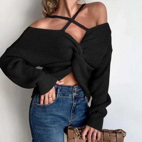 Dusty pink knit twist front cold shoulder sweater - Picture 2 of 12